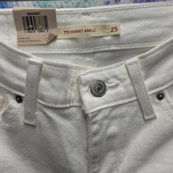 Levi Ankle Skinny White Jeans New Midrise Size 0 Ankle Embellishment - Picture 3 of 10